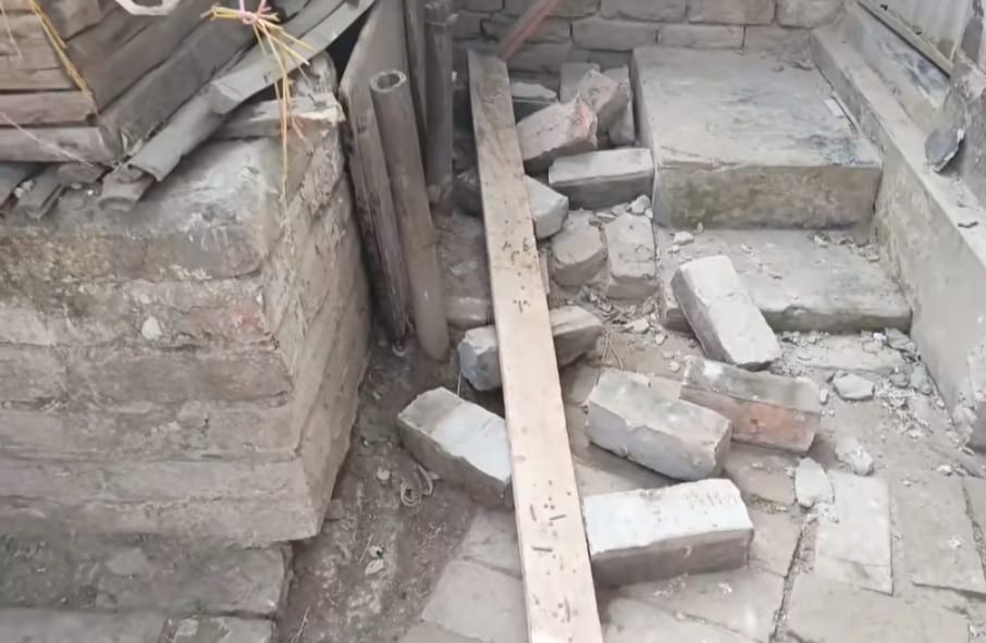 আলমডাঙ্গায় ভাংবাড়িয়া ইউনিয়ন মহিলা দলের সভাপতি জলির বাড়িতে জামায়াতের মিছিল থেকে হামলার অভিযোগ