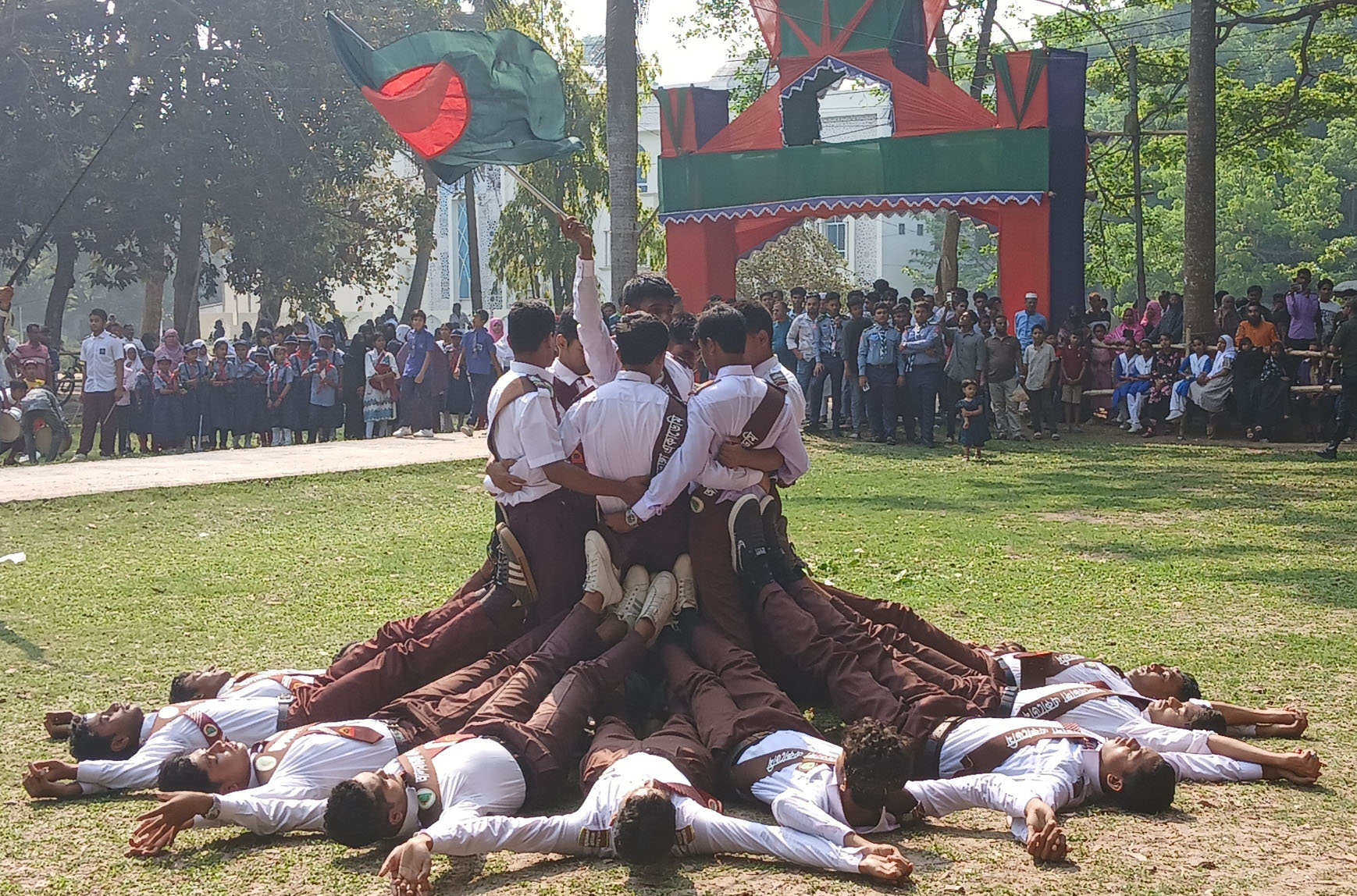 স্বাধীনতা কি শুধু ইতিহাস, নাকি দায়িত্ব?