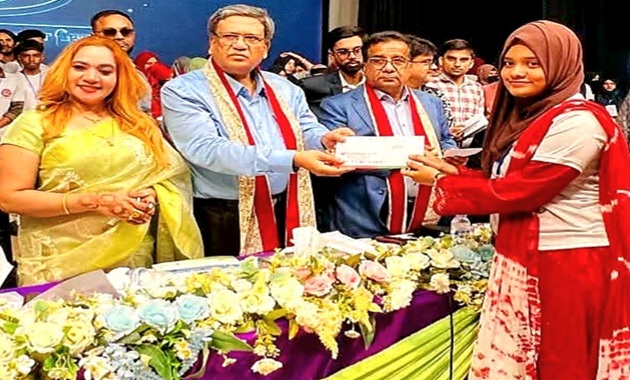 কুষ্টিয়ায় বেলায়েত হোসেন শিক্ষাবৃত্তি পেল ১০০ মেধাবী শিক্ষার্থী, দেওয়া হলো ২০ লাখ টাকা